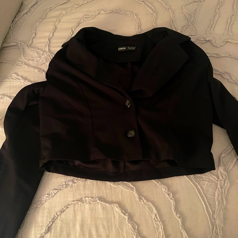 Shein cropped black blazer size S